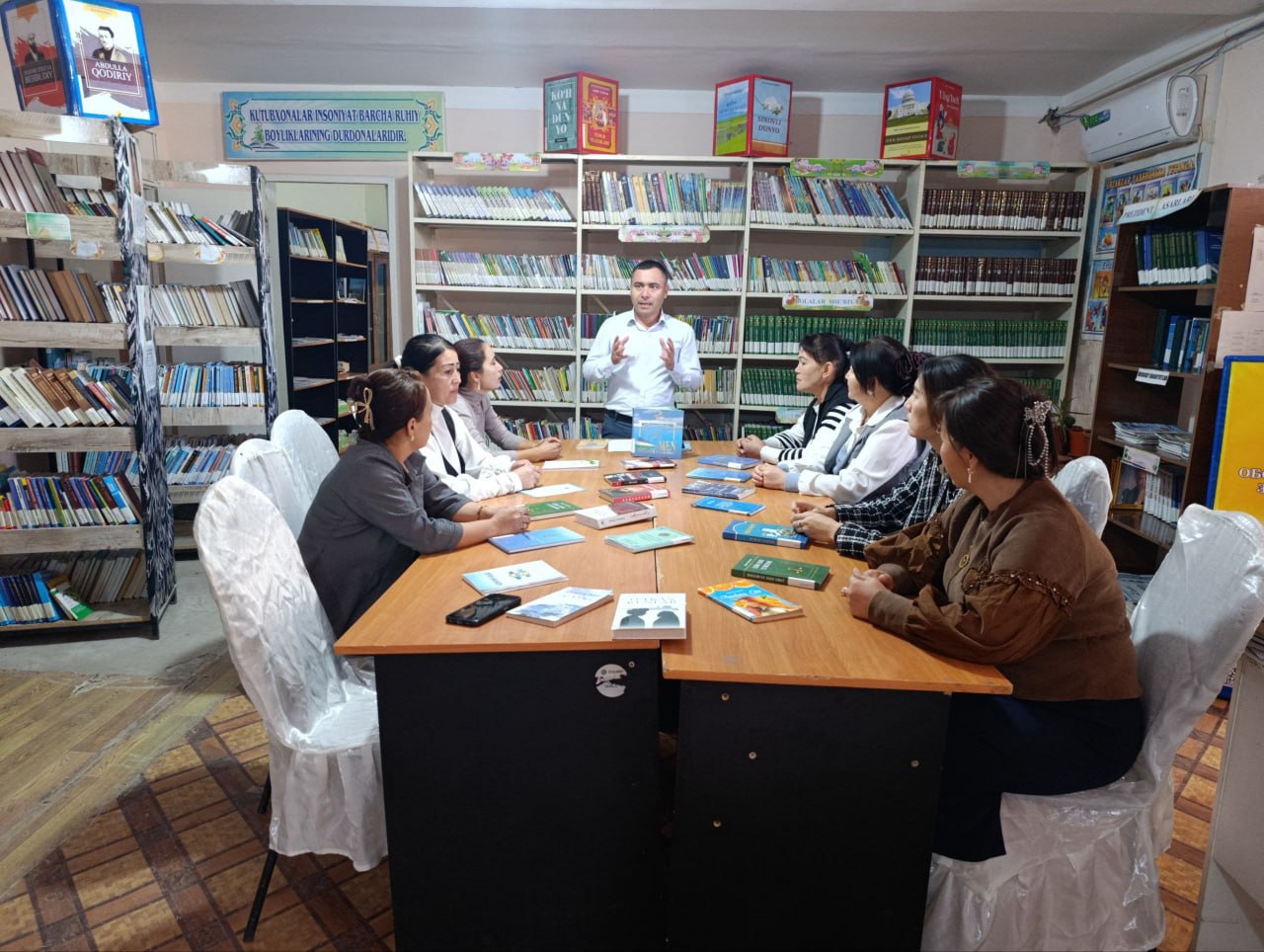 "Huquq nima uchun kerak" nomli davra suxbati